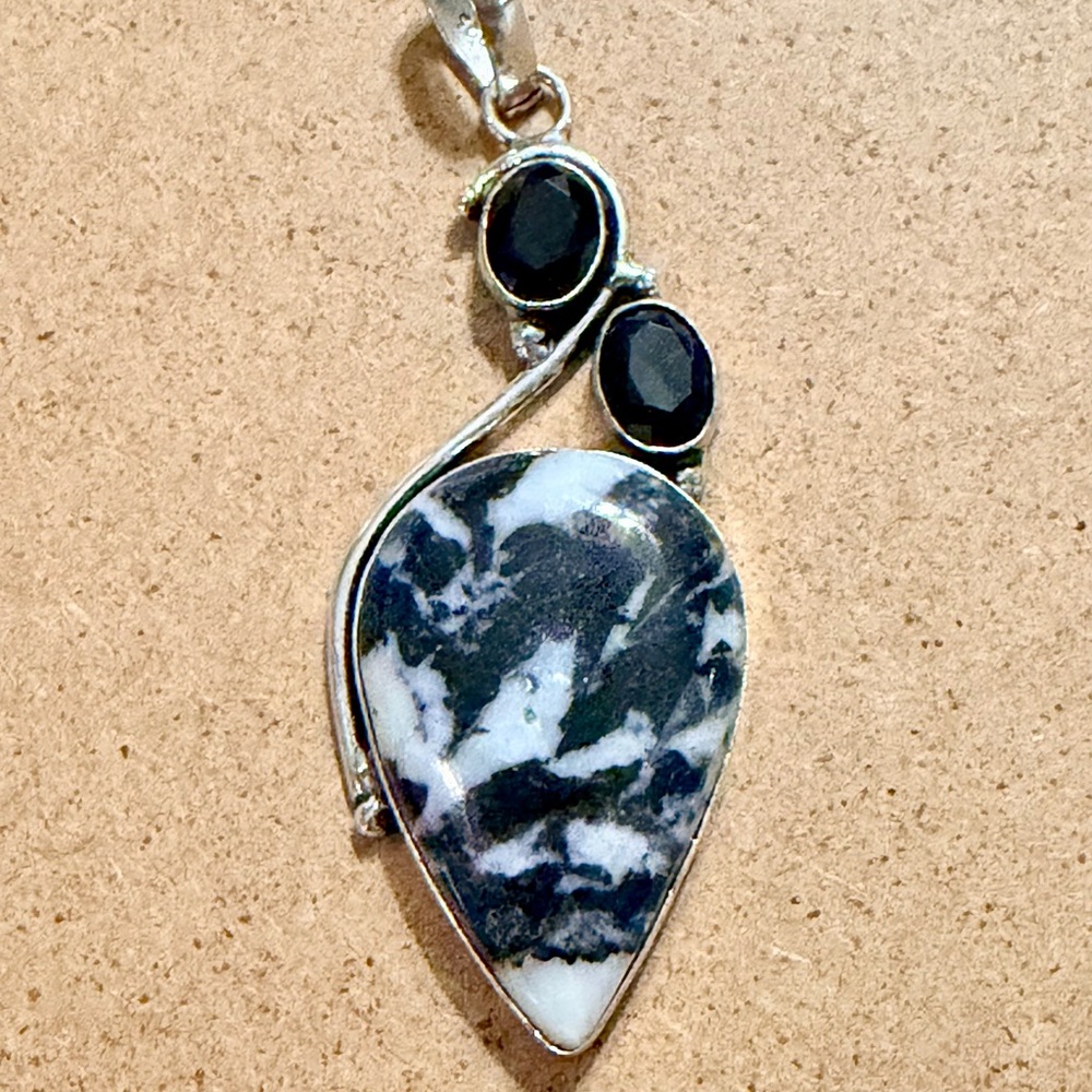 Elegant Buffalo Jasper Pendant Necklace